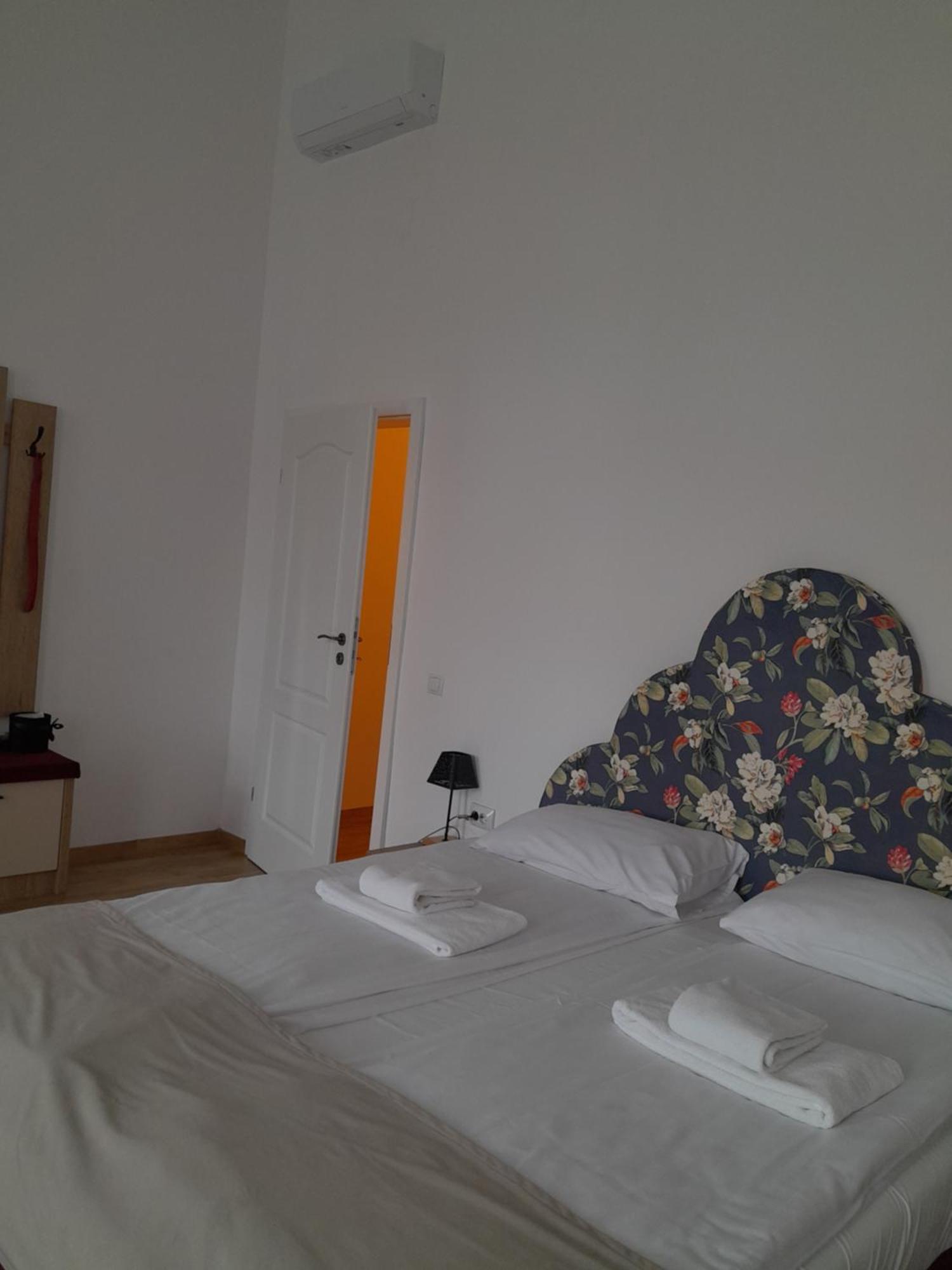 Elisabeth Home Piata Mare Sibiu Ngoại thất bức ảnh
